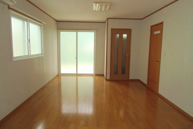 青森県十和田市東二十二番町13-4-1