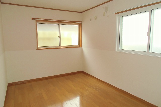 青森県十和田市東二十二番町13-4-1