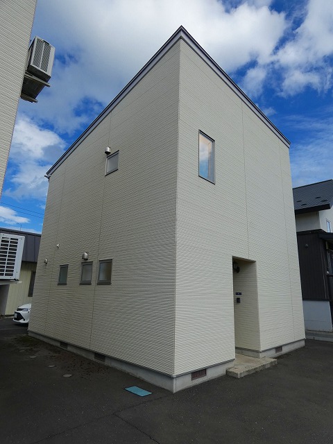 青森県十和田市元町二丁目3-24-3