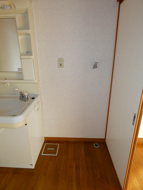 青森県上北郡東北町旭北一丁目31-95
