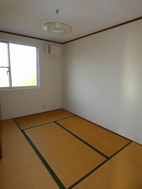 青森県上北郡東北町旭北一丁目31-95
