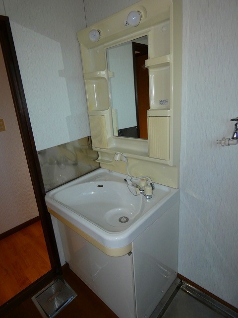 十和田市三本木字牛泊60-74