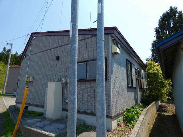 東北町大字上野字山添37-63