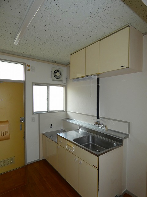 青森県十和田市東二十三番町30-12